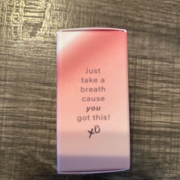 NEW-Mally Beauty - Stress Less Performance Concealer, Medium. - Picture 6 of 8